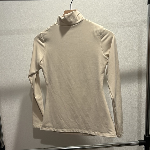 Susana Monaco Mock Neck Slashed Top, Size S - Picture 6 of 8